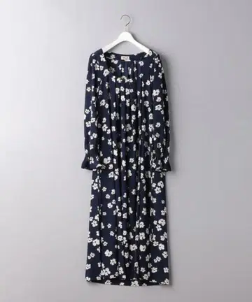 새상품급 바움 운트 헤르 가르텐 34size/9호 원피스