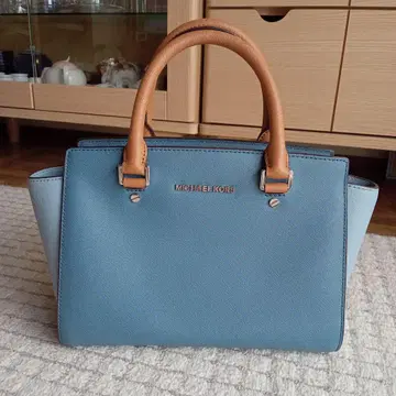새상품급 MICHAEL KORS 토트백 파랑