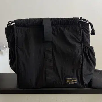 PENDLETON 블랙 숄더백 파우치 포함
