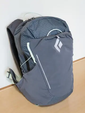 Black Diamond 우먼 퍼슈트 15 S 사이즈 구형 모델