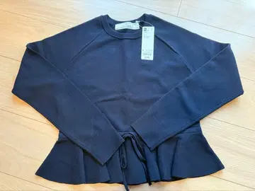 GU 페플럼 니트 풀오버 by rokh +X 네이비 S 사이즈