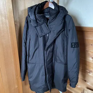 BILLABONG 블랙 패딩 자켓