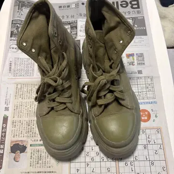 ZARA 하이컷 스니커즈