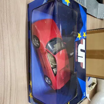 UT Ferrari F355 Berlinetta 1:18