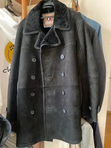 GEORGIA 블랙 가죽 코트