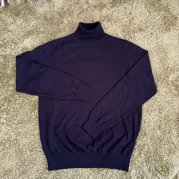 [ 유니클로/UNIQLO ] 울 100% 다크 네이비 터틀넥 L
