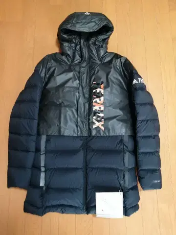 미사용 새상품 terrex 다운 자켓 고어텍스