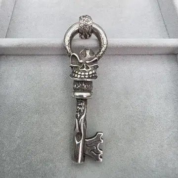 STARLINGEAR FLAMING SKELETON 목걸이 탑