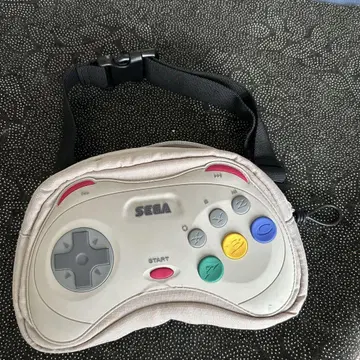 ZARA/SEGA 게임 컨트롤러형 숄더백