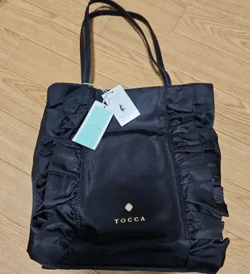 TOCCA 블랙 토트백 F