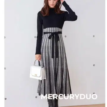 MERCURY DUO 하운드투스 체크 배색 자카드 니트 원피스
