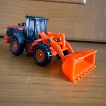 HITACHI ZM220 미니카 오렌지 그레이
