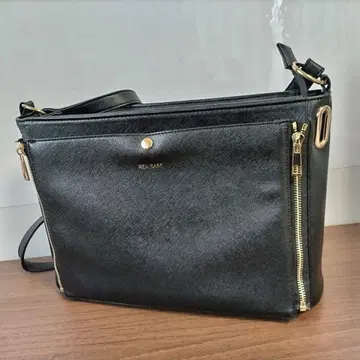 리아 레어 REA RARE 쿠루아 이타백 숄더백 회전식