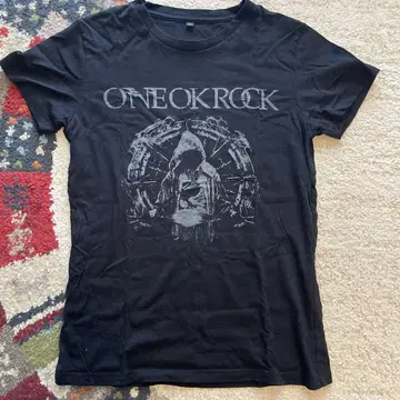 ONE OK ROCK 티셔츠 M 사이즈
