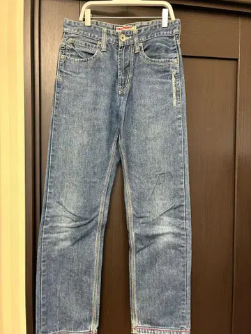 블루 데님 지퍼 포켓 부착