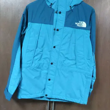 THE NORTH FACE 마운틴 파카 파랑색과 스카이블루