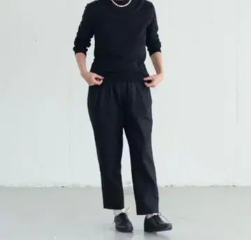 북유럽, 생활 잡화점 헤링본 무늬 테이퍼드 팬츠 블랙