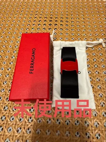 FERRAGAMO 머리핀 미사용 새상품