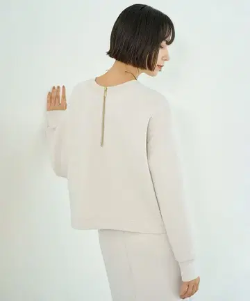지난주 구매 새상품 unfilo 하프 ZIP 풀오버