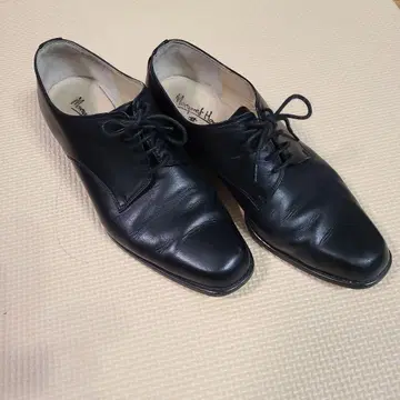 블랙 레이스업 슈즈