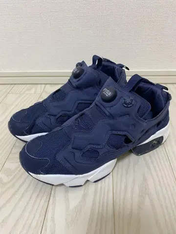 가격 인하 중 리복 인스타펌프 퓨리 네이비 26.5cm