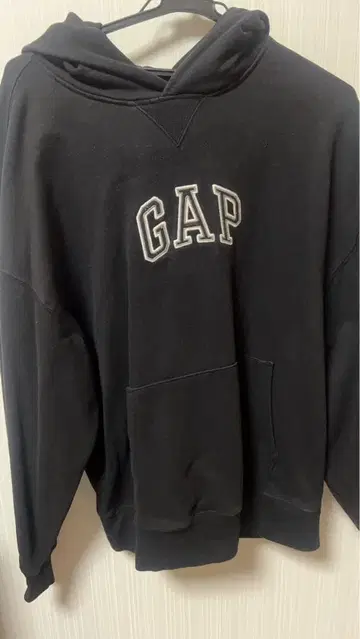 GAP 블랙 후드티 L 사이즈