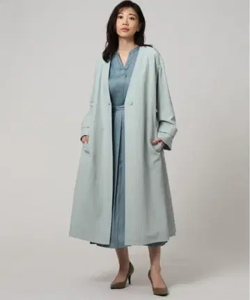 언타이틀 폴리린넨 매트 캔버스 노카라 코트