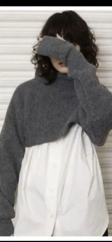 [ YENN이엔 ] SHORT HOODIE GLOVE PO 그레이 후드