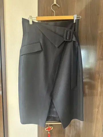 네이비 스타일 타이트 스커트 벨트 포함