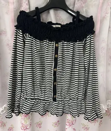 LIZ LISA TRALALA 오프숄더 니트