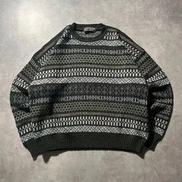 빈티지 그린 보더 노르딕 무늬 디자인 니트 스웨터