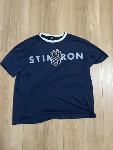 STIMARON 네이비 T셔츠