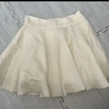 엘마노 쉘비노 스커트 화이트 꽃무늬 하늘하늘 M 새상품급