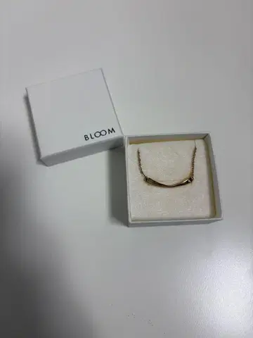 BLOOM 바 타입 목걸이 여성용 골드 박스 포함