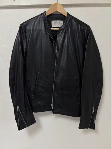 어반 리서치 블랙 가죽 라이더 자켓