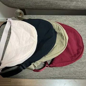 UNIQLO 숄더백 4색 세트