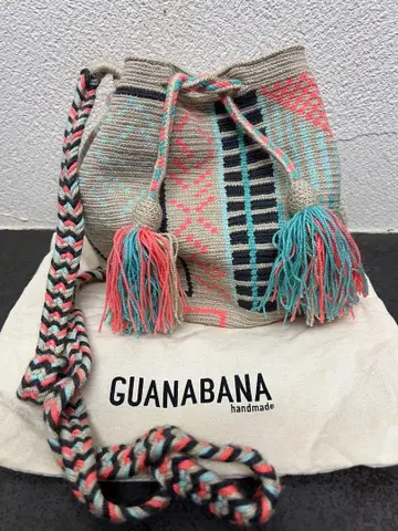 새상품 GUANABANA 손뜨개질 숄더백