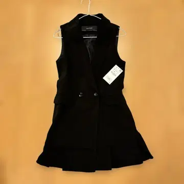 ZARA BASIC 블랙 베스트 S 사이즈