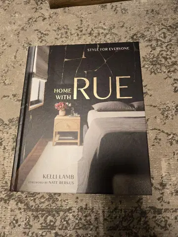 HOME WITH RUE Kelli Lamb 인테리어 디자인