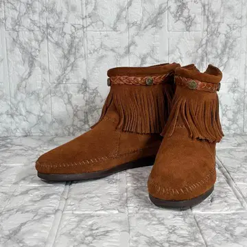 미네통카 프린지 장식 브라운 스웨이드 숏부츠 23.5cm