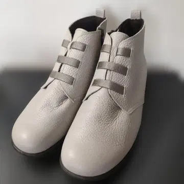 Figurino 피그리노 숏부츠 그레이지 24cm