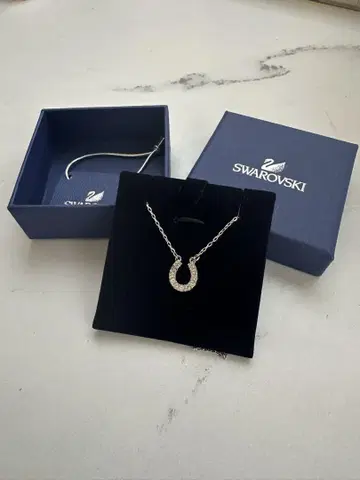 Swarovski 말굽 목걸이 38cm