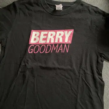 BERRY GOODMAN 로고 T셔츠 블랙