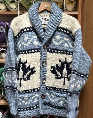 카우친 캐나다제 육후 스카이블루