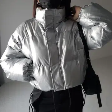 me+em select 인조 가죽 숏 퍼 다운 자켓