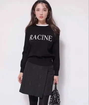 Apuweiser-riche 퀼팅 랩 미니 스커트
