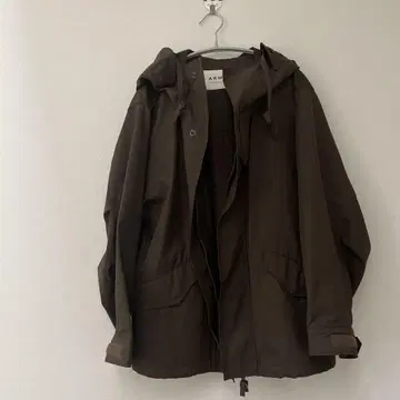 ARMY UPPER HIGHTS 마운틴 파카 다크 브라운