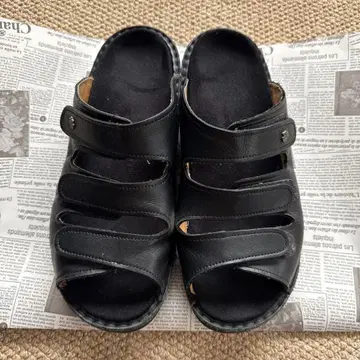 Finn Comfort 블랙 가죽 오픈토 샌들