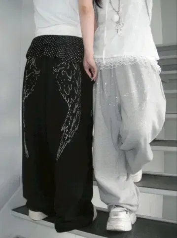 [ FANCY CLUB ] ANGEL VINTAGE SWEATPANTS