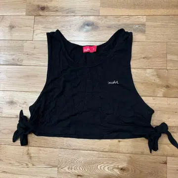 xgirl 블랙 크롭 탱크탑